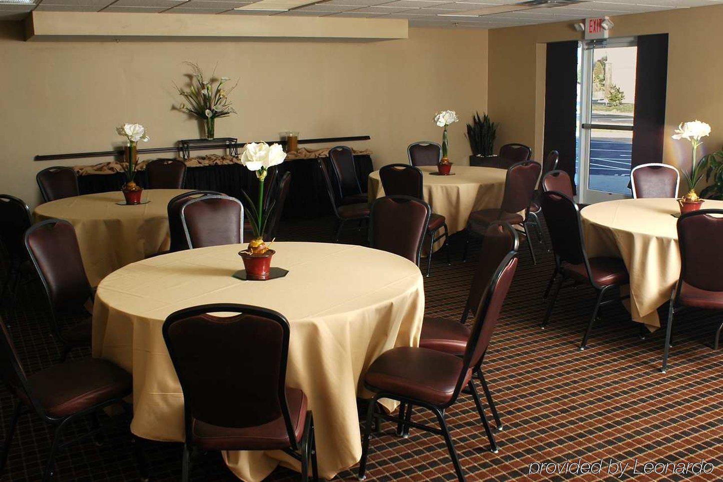 Homewood Suites By Hilton Louisville-East Restaurant bilde